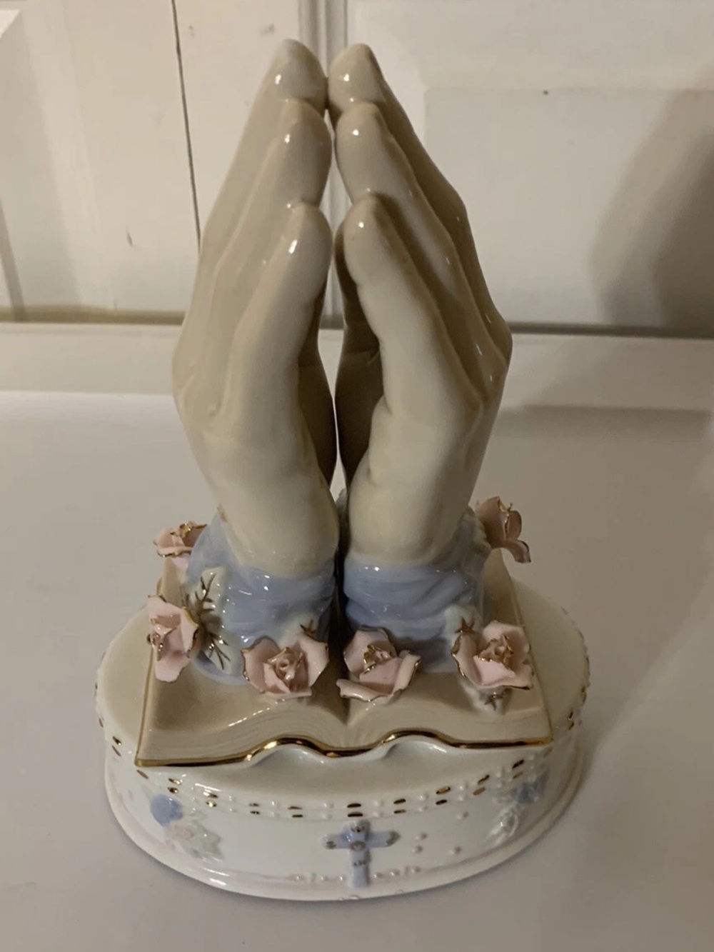 Vintage Sankyo Accents Ceramic Praying Hands Music Box 8”